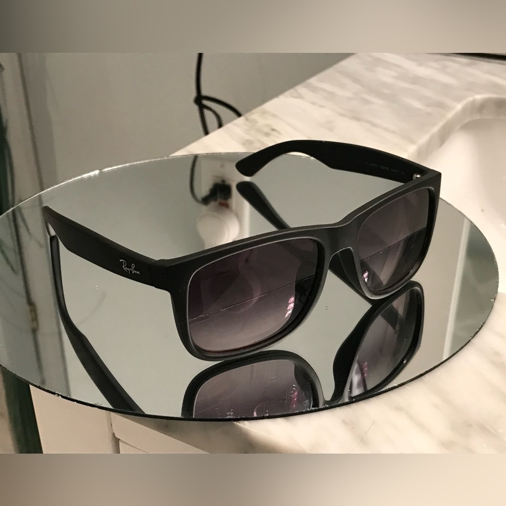 Ray-Ban justin sunglasses